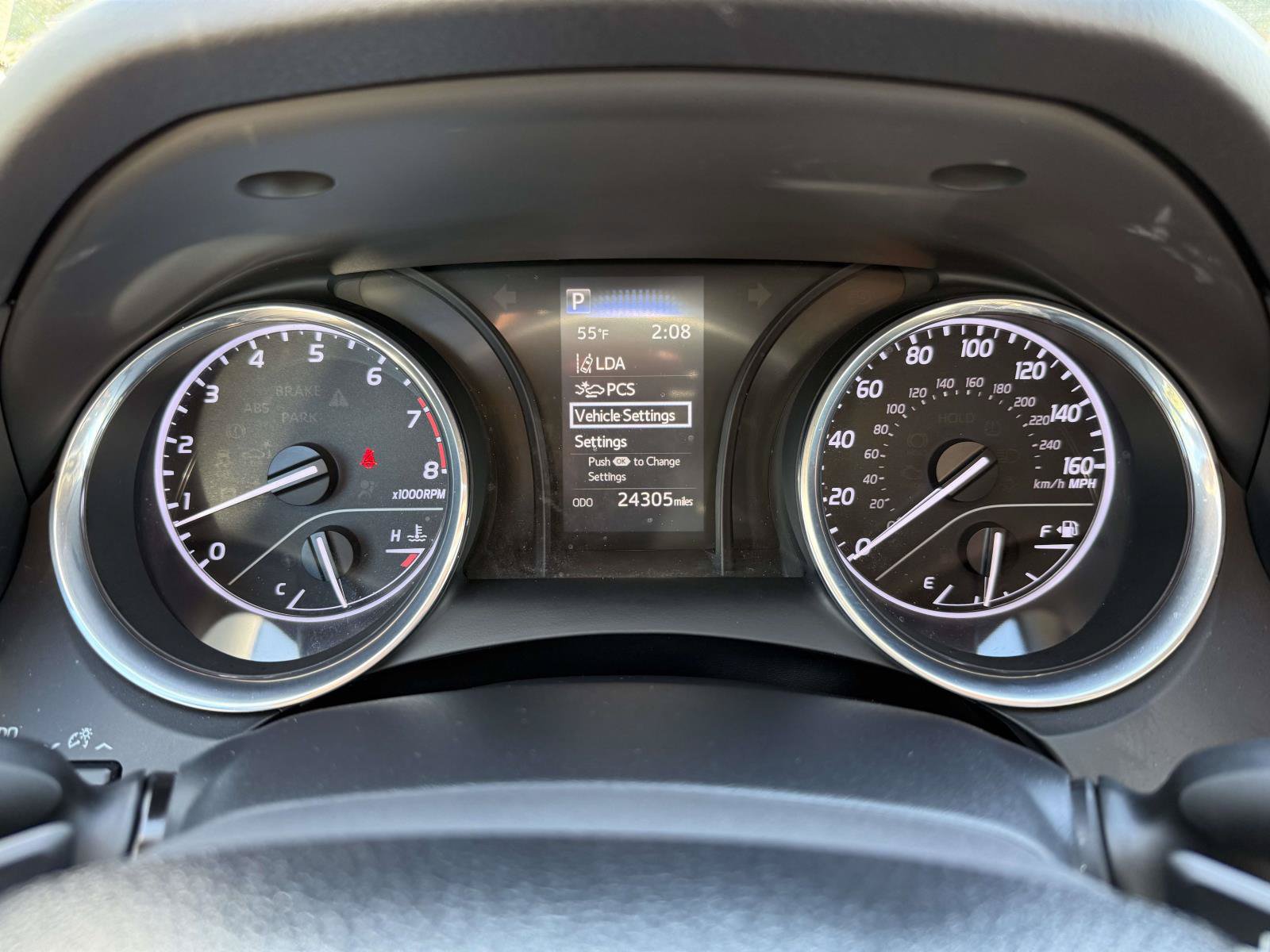 Used 2020 Toyota Camry SE FWD image 28