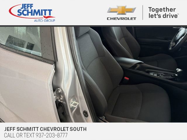 Used 2019 Toyota C-HR LE image 18