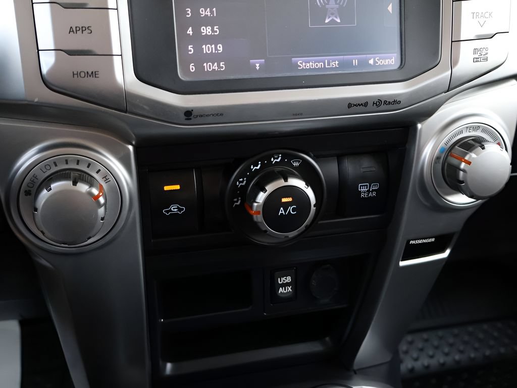 Used 2019 Toyota 4Runner SR5 AWD/4WD image 27