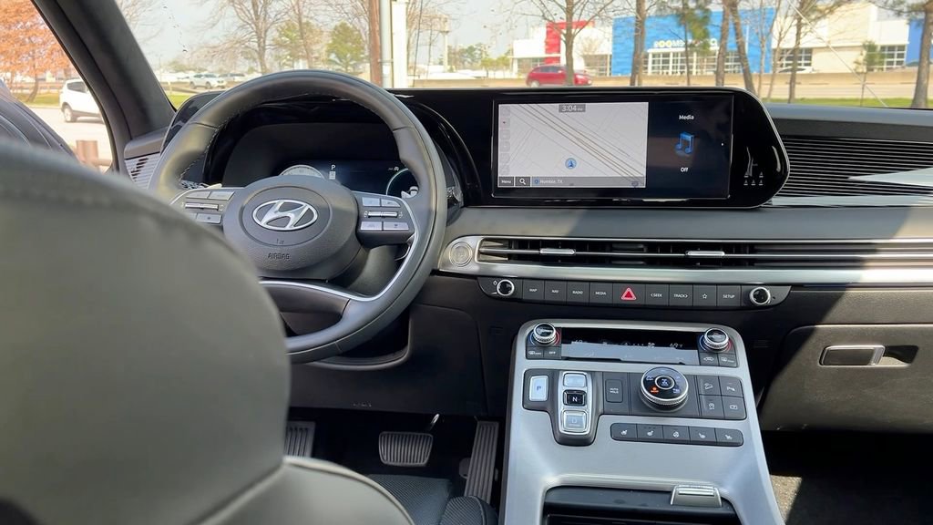 Used 2024 Hyundai Palisade Calligraphy image 23