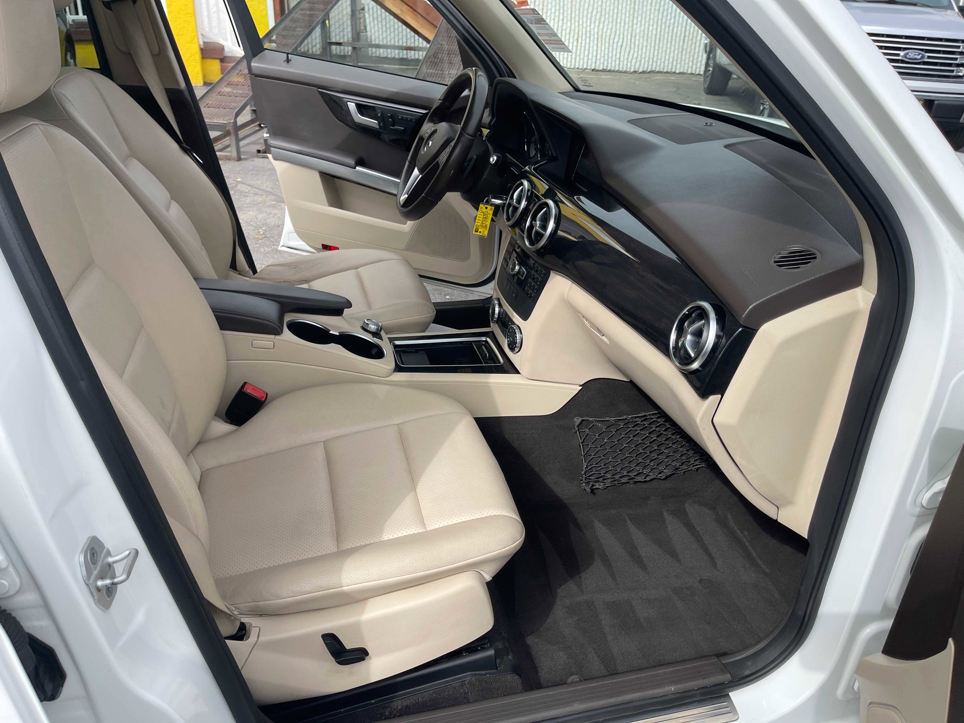 Used 2015 Mercedes-Benz GLK 350 2WD image 15