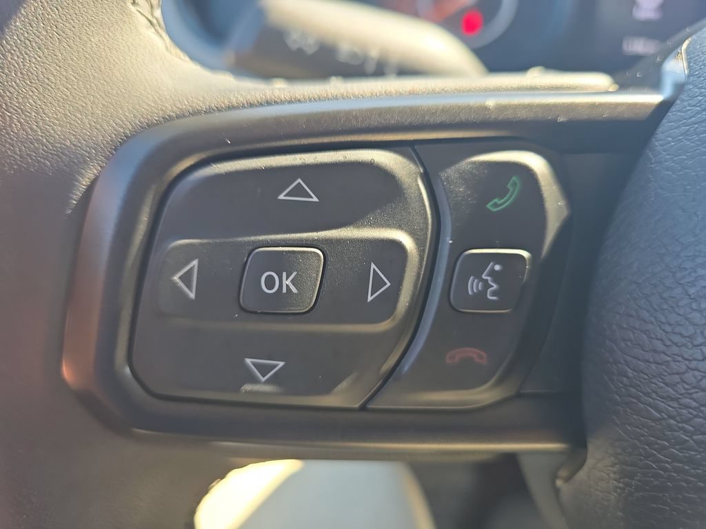 Used 2025 Jeep Wrangler Unlimited Sport AWD/4WD image 29