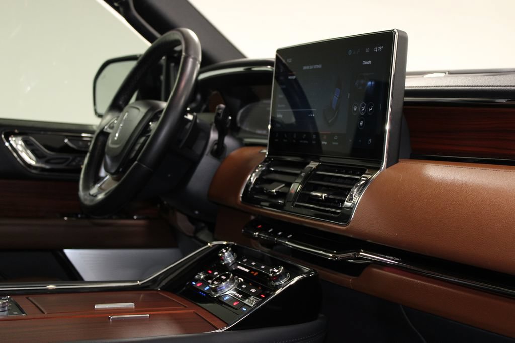 Used 2024 Lincoln Navigator L Reserve AWD/4WD image 33