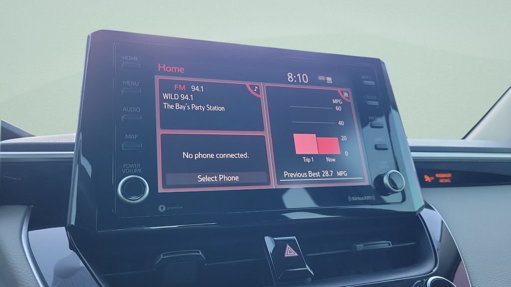 Used 2022 Toyota Corolla LE FWD image 19