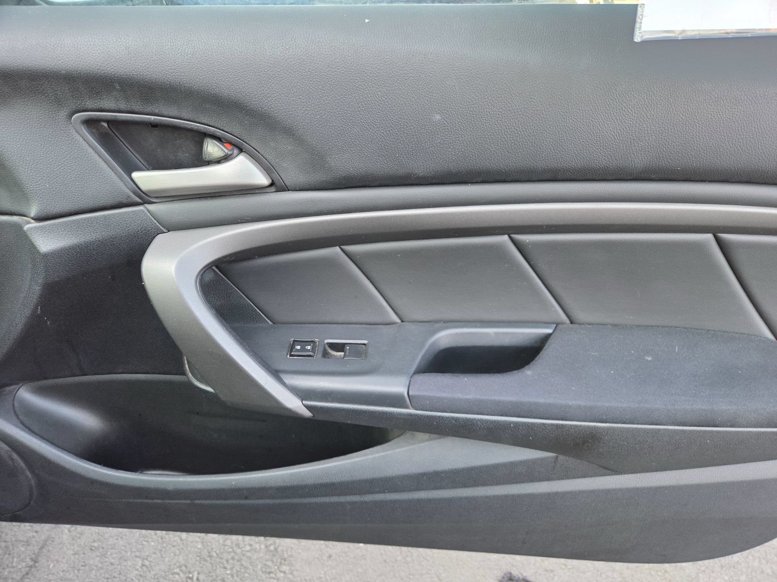 Used 2010 Honda Accord LX-S image 9