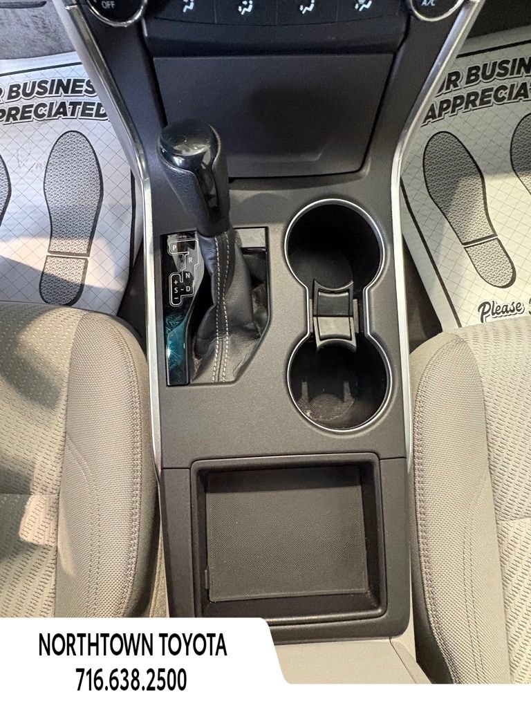 Used 2015 Toyota Camry LE FWD image 24