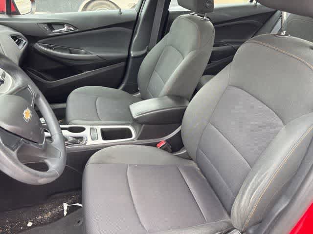 Used 2017 Chevrolet Cruze LS FWD image 11