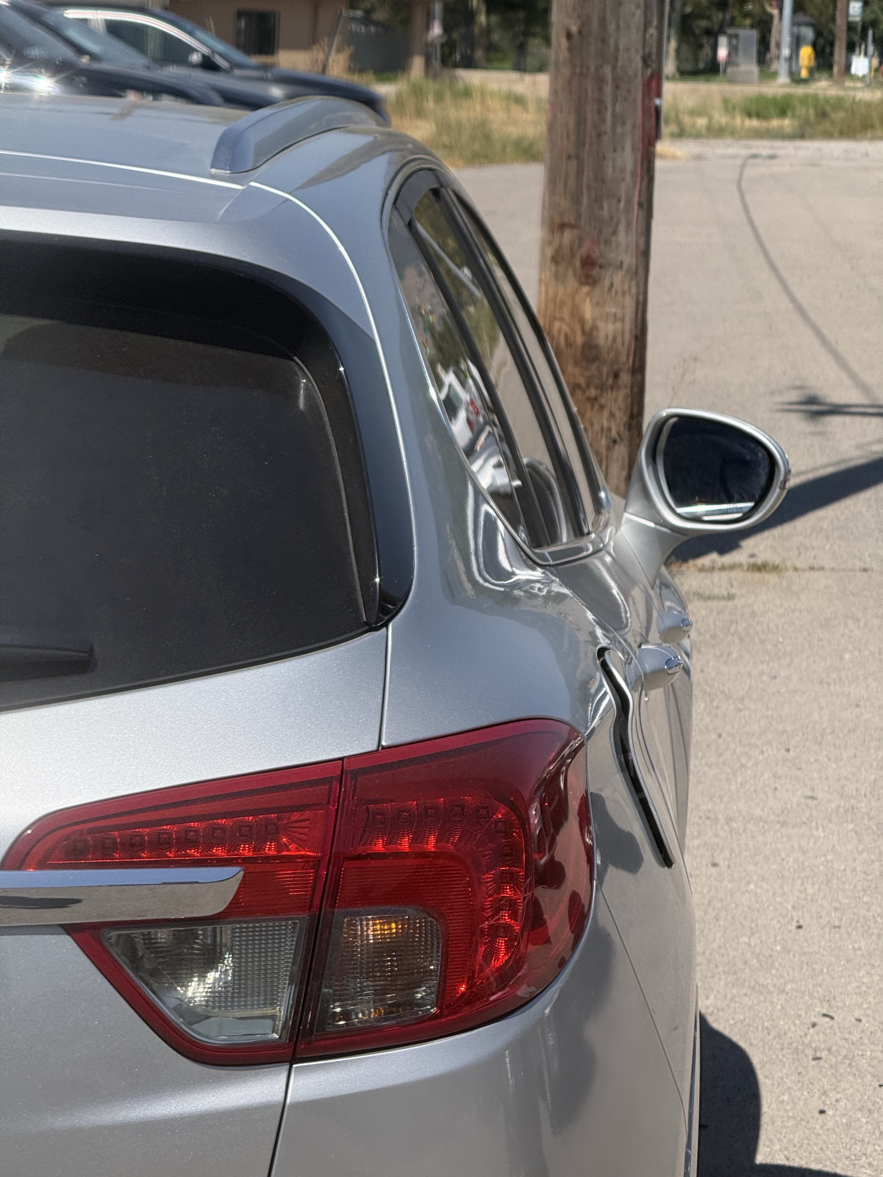 Used 2017 Buick Envision Essence FWD image 21