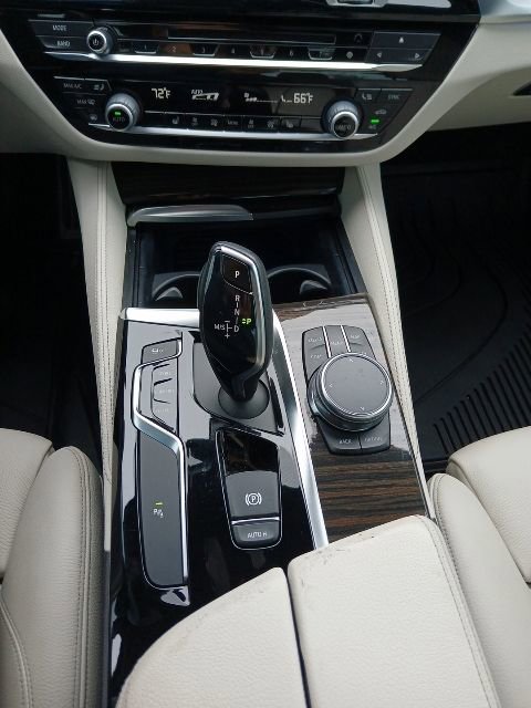 Used 2018 BMW 530i RWD image 19
