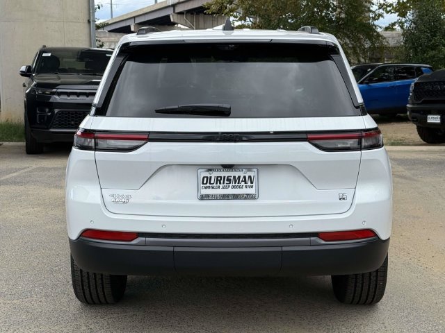 New 2026 Jeep Grand Cherokee Limited AWD/4WD image 3