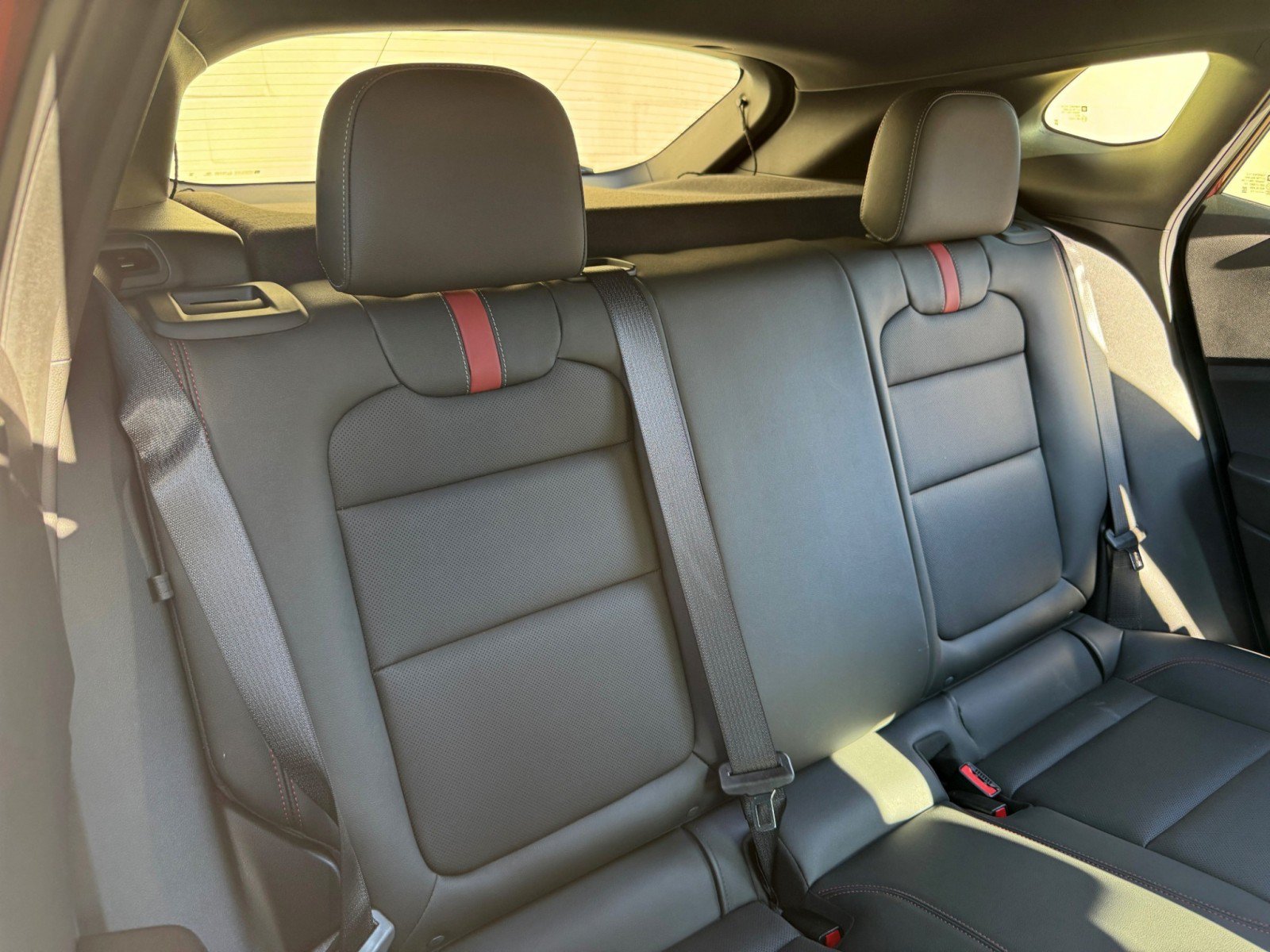 Used 2024 Chevrolet Trax RS w/ Sunroof Package FWD image 33