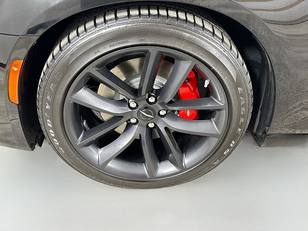 Used 2023 Chrysler 300 C image 31