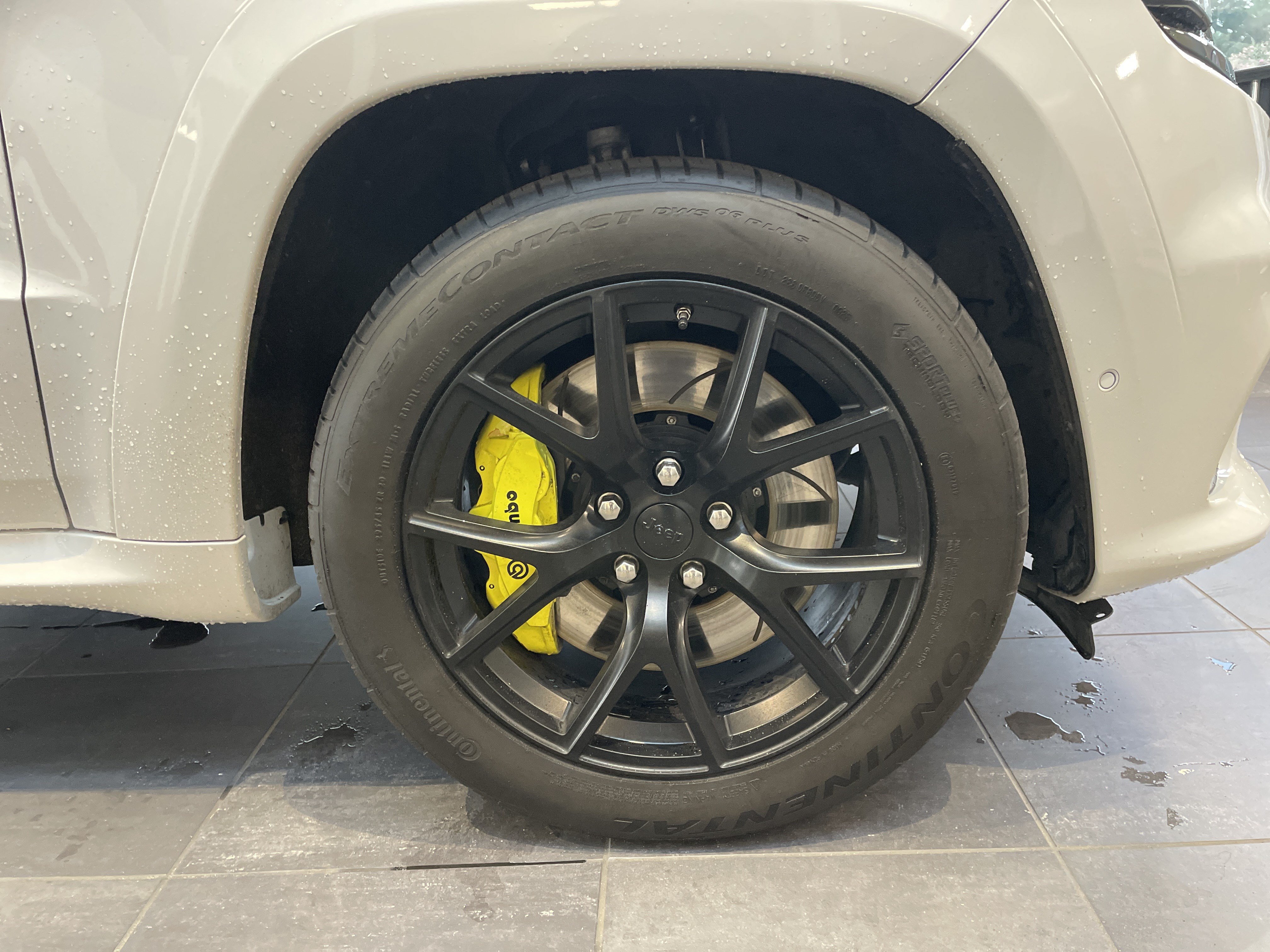 Used 2021 Jeep Grand Cherokee Trackhawk AWD/4WD image 12