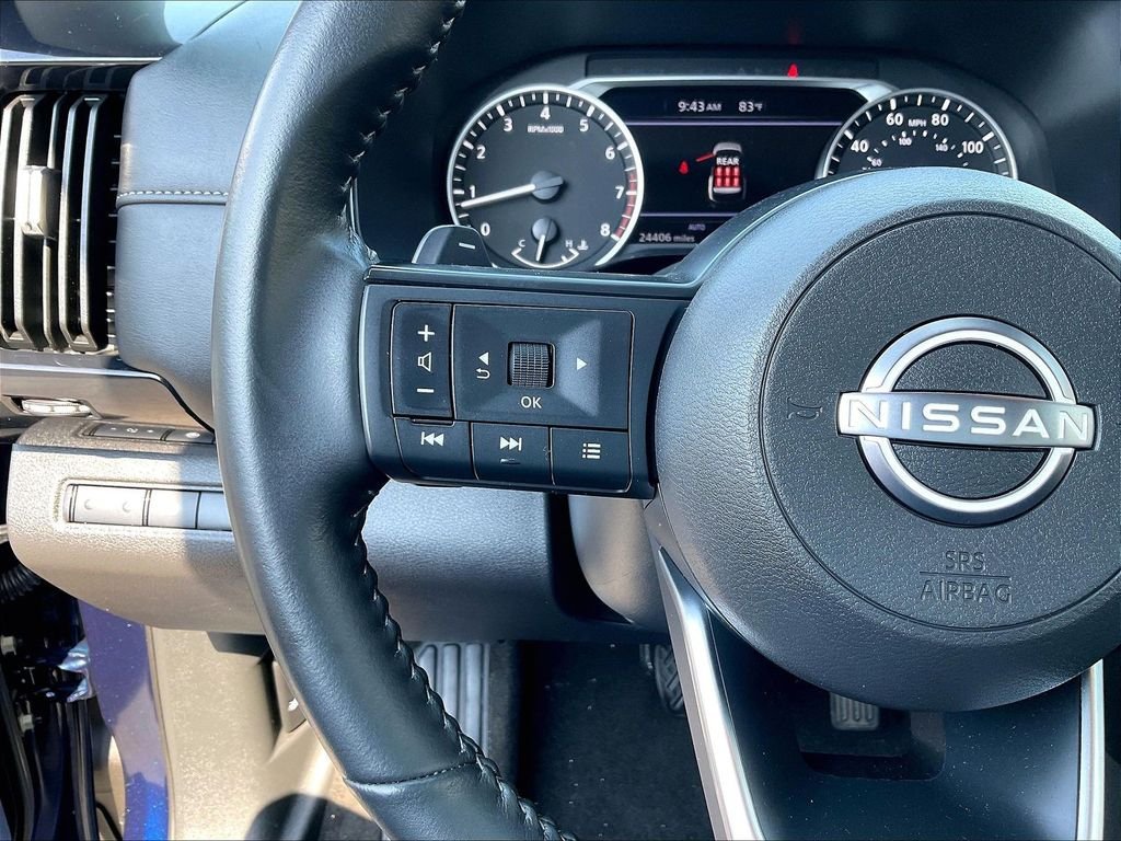 Used 2024 Nissan Pathfinder SV AWD/4WD image 23