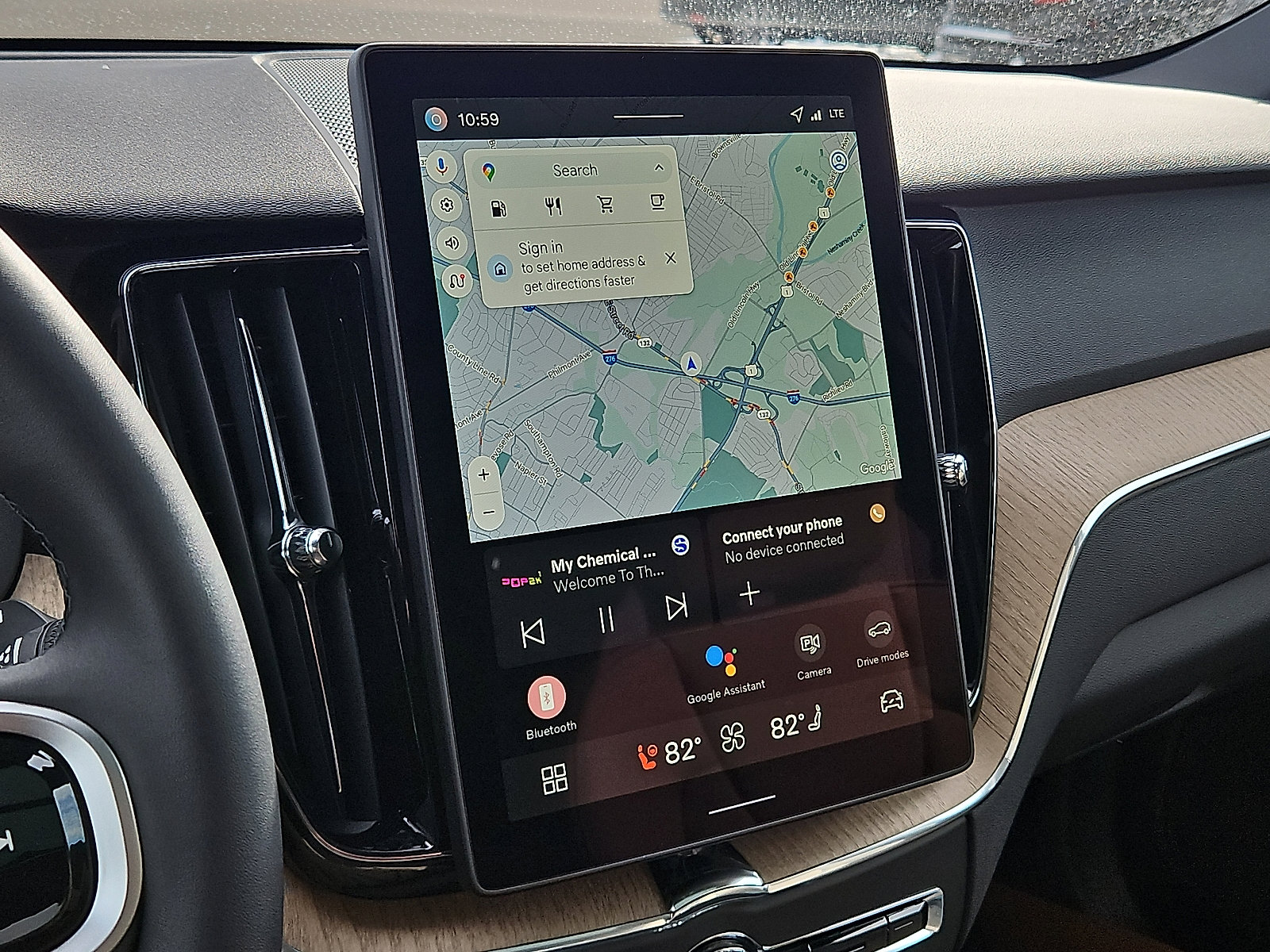 New 2026 Volvo XC60 B5 Plus w/ Protection Package Premier image 15