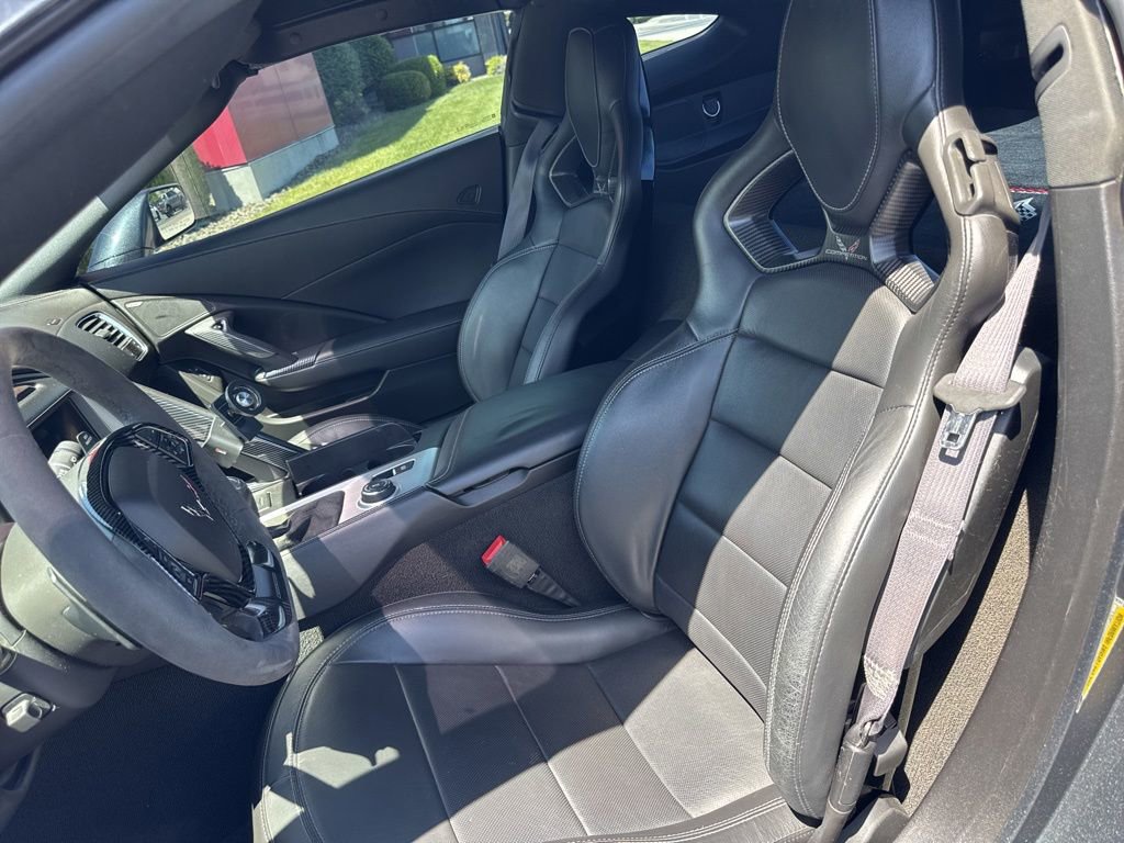 Used 2017 Chevrolet Corvette Grand Sport RWD image 9