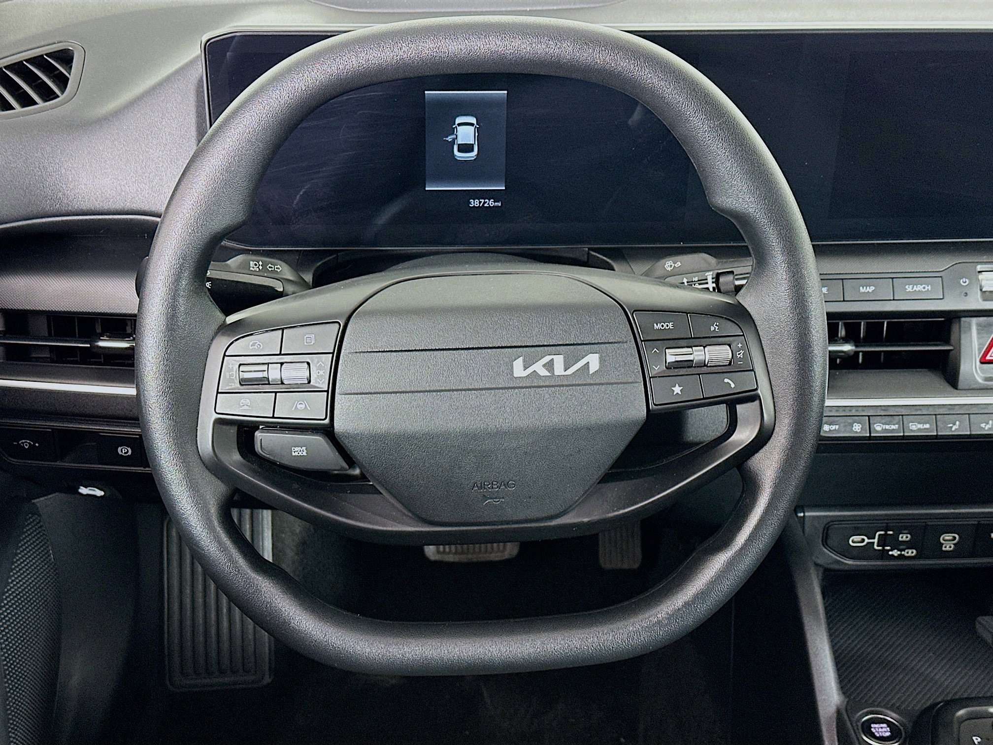 Used 2025 Kia K4 LXS image 18