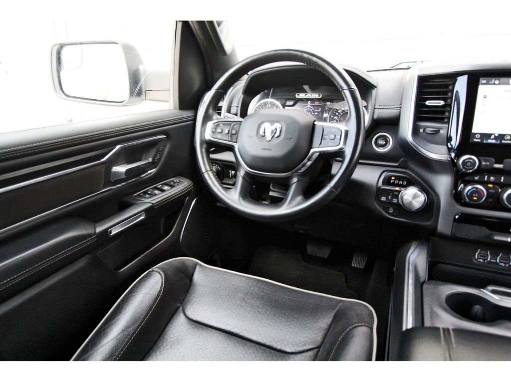 Used 2024 RAM 1500 Laramie AWD/4WD image 8