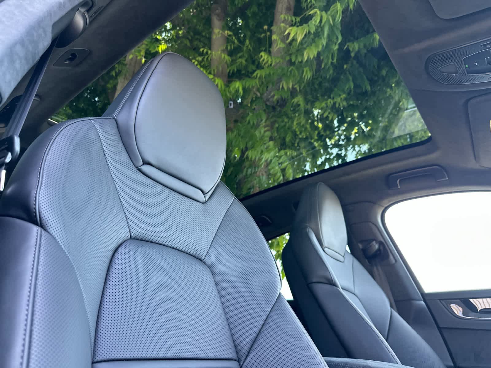 New 2026 Porsche Cayenne GTS AWD/4WD image 18
