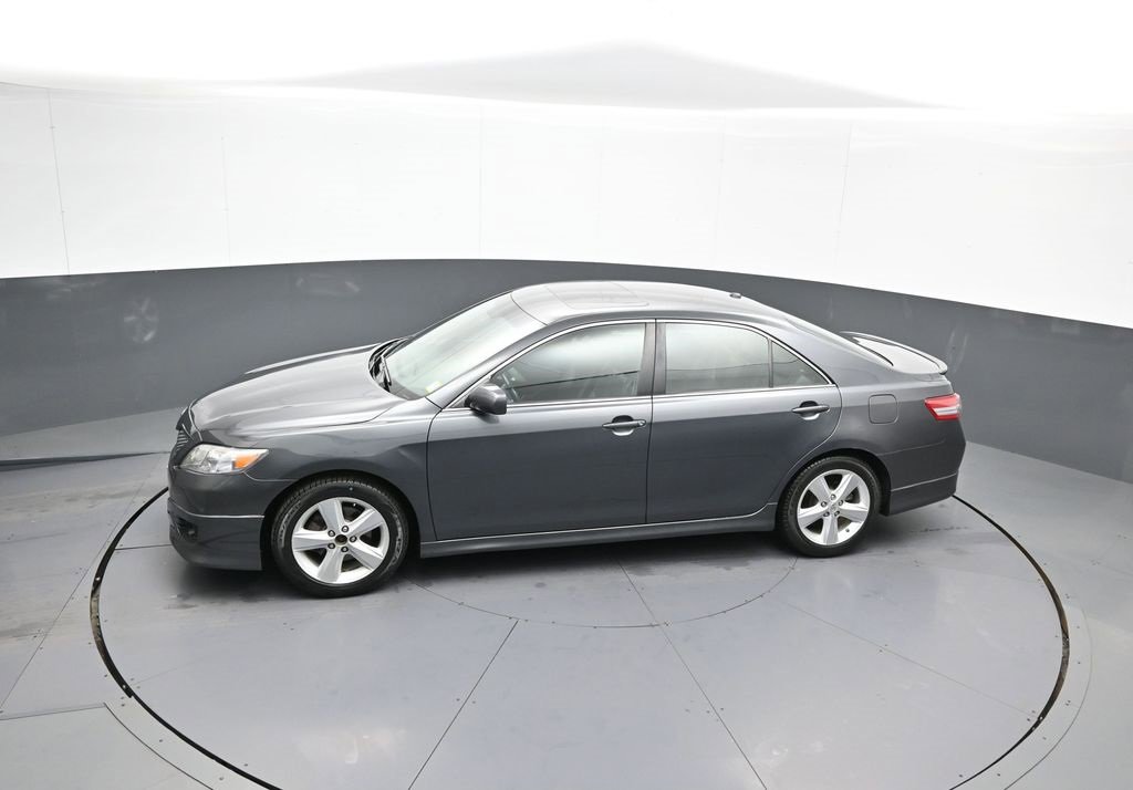 Used 2011 Toyota Camry SE image 36