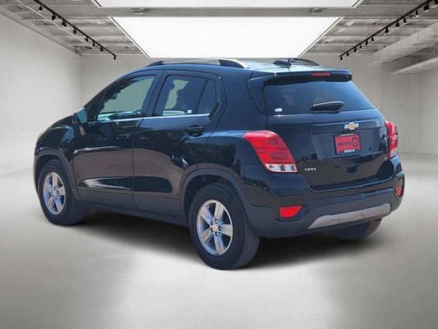Used 2020 Chevrolet Trax LT FWD image 3
