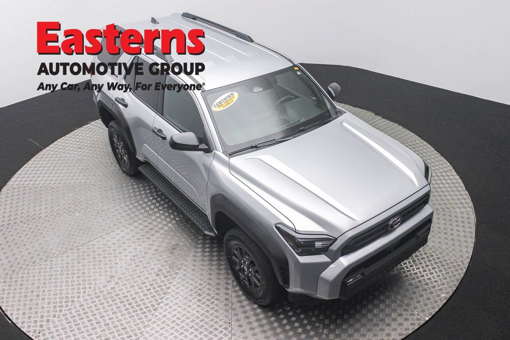Used 2025 Toyota 4Runner SR5 AWD/4WD image 5