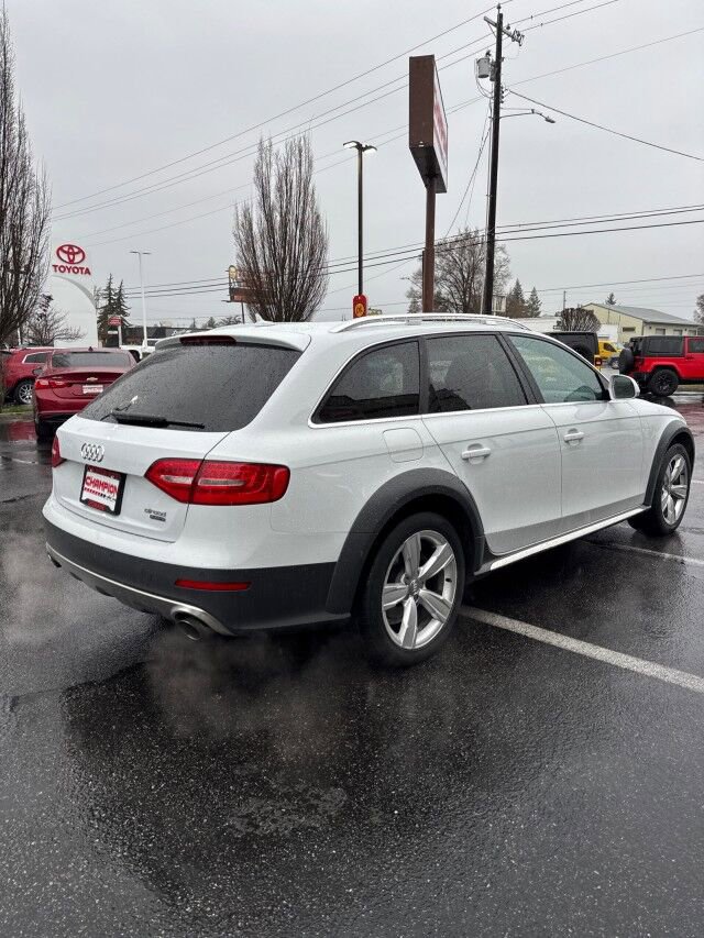 Used 2016 Audi A4 Premium Plus w/ Technology Package AWD/4WD image 6