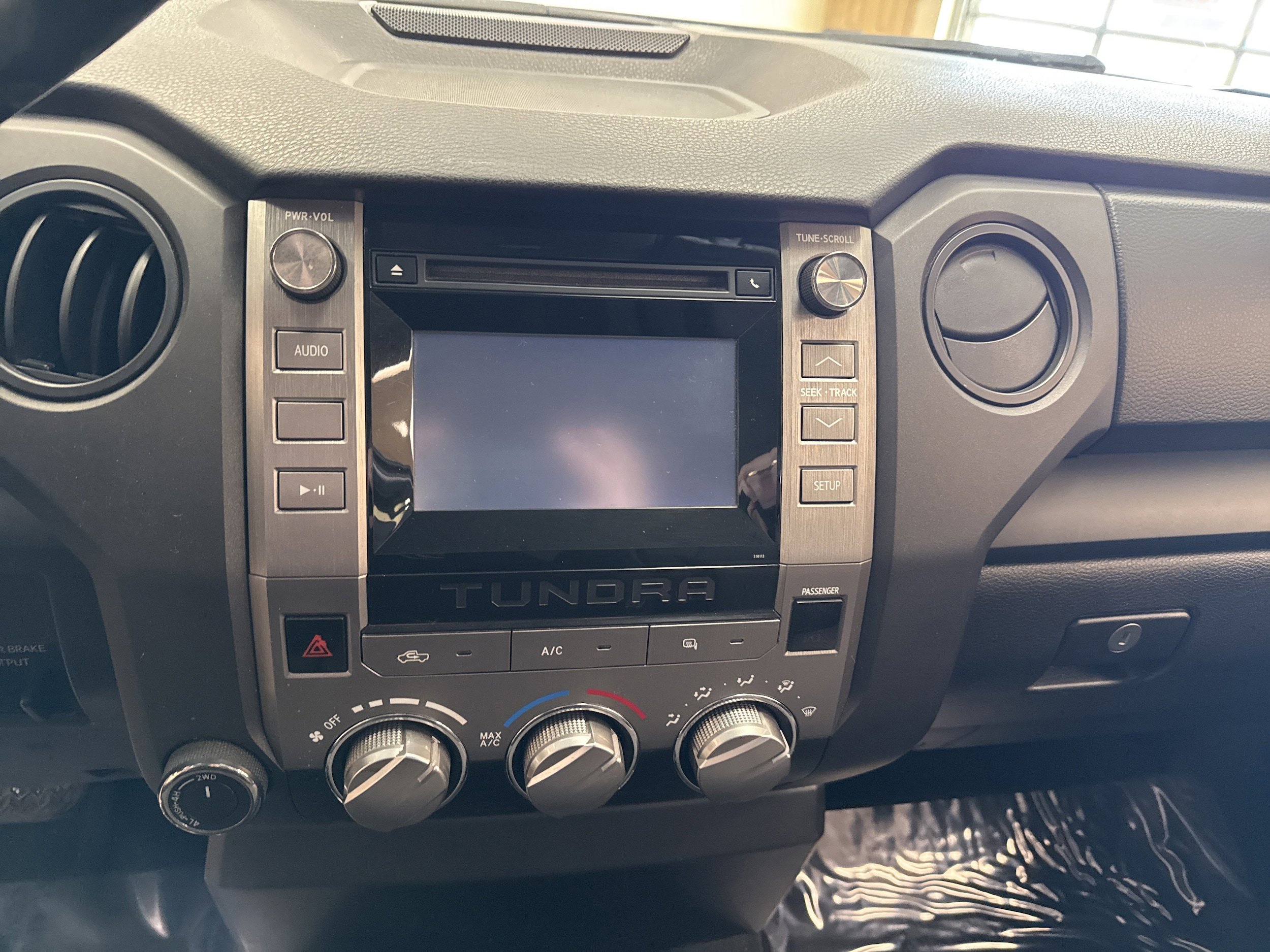 Used 2016 Toyota Tundra SR AWD/4WD image 32