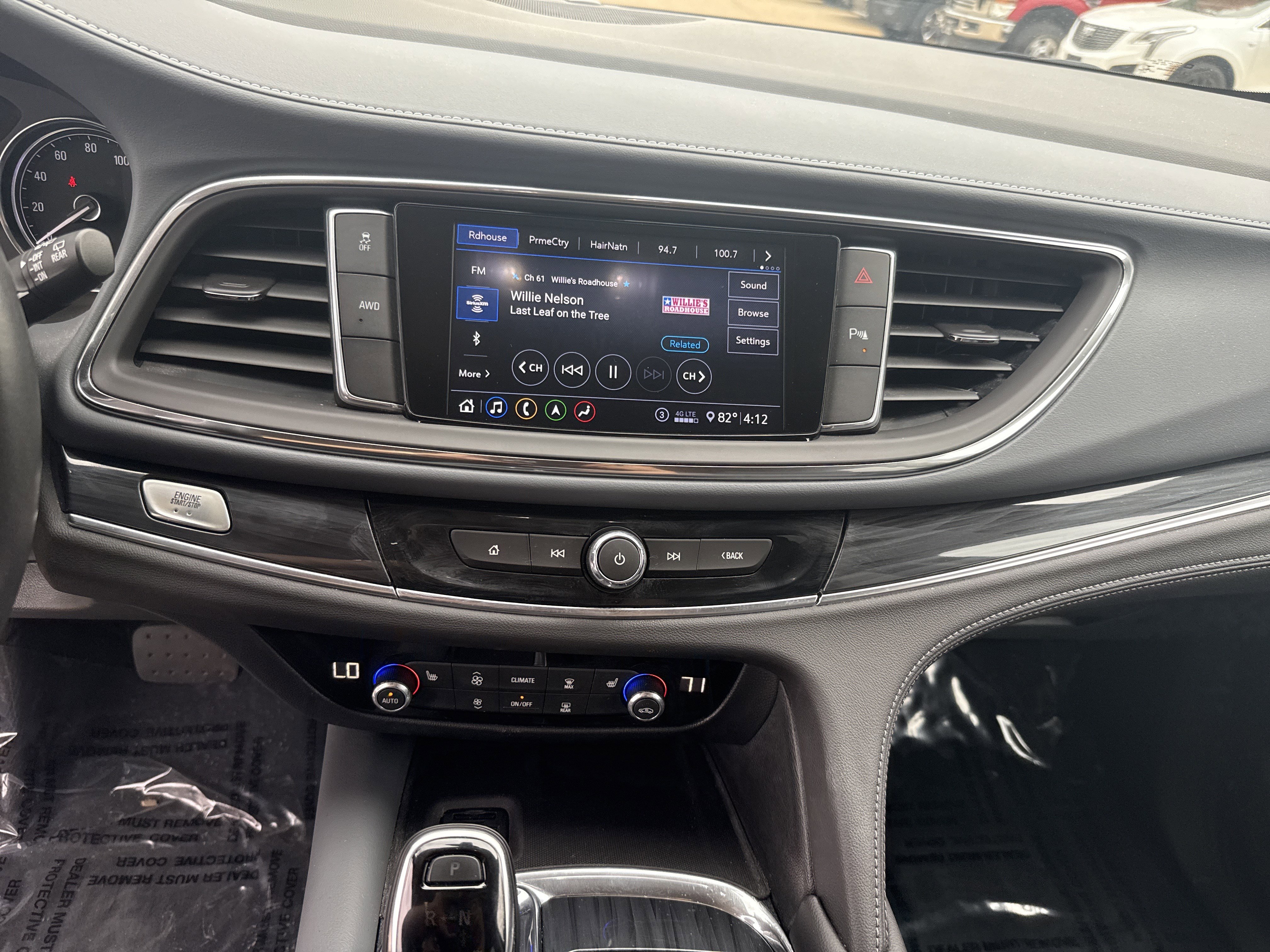 Used 2020 Buick Enclave Essence w/ Sound and Sites Package image 17