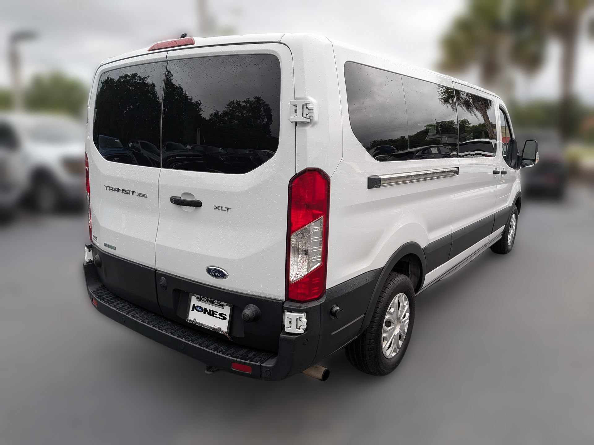 Used 2024 Ford Transit 350 XLT RWD image 5