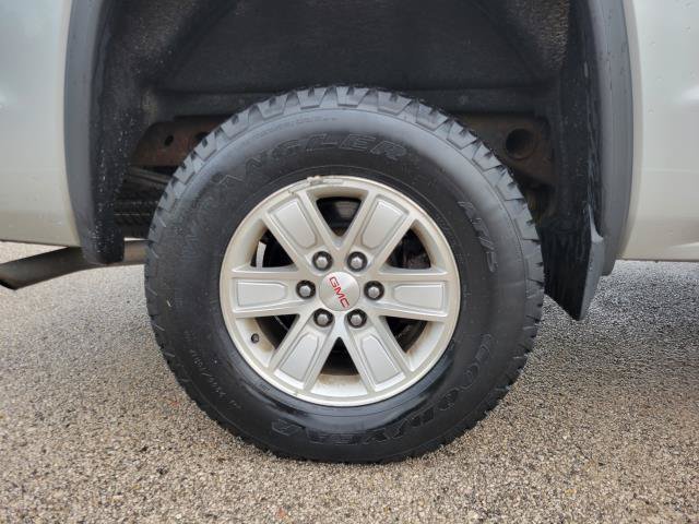 Used 2015 GMC Sierra 1500 SLE w/ SLE Value Package AWD/4WD image 5