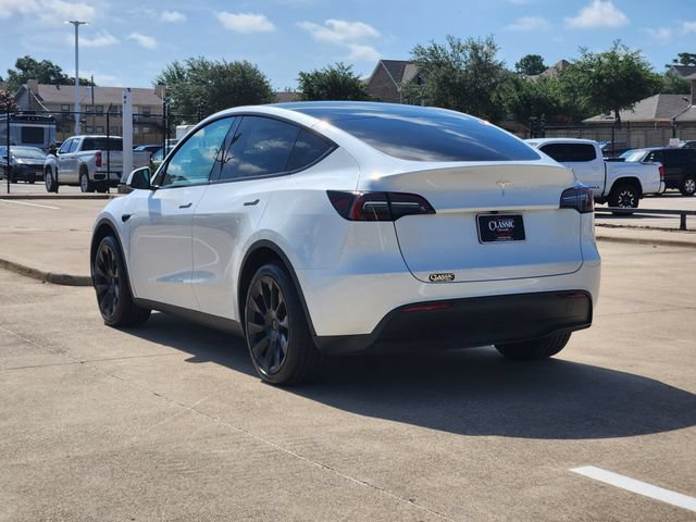 Used 2025 Tesla Model Y Long Range RWD video 3