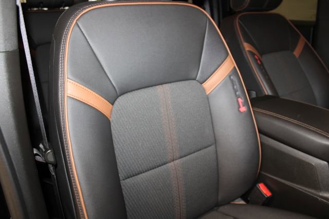 Used 2023 GMC Canyon AT4 w/ Technology Package AWD/4WD image 33