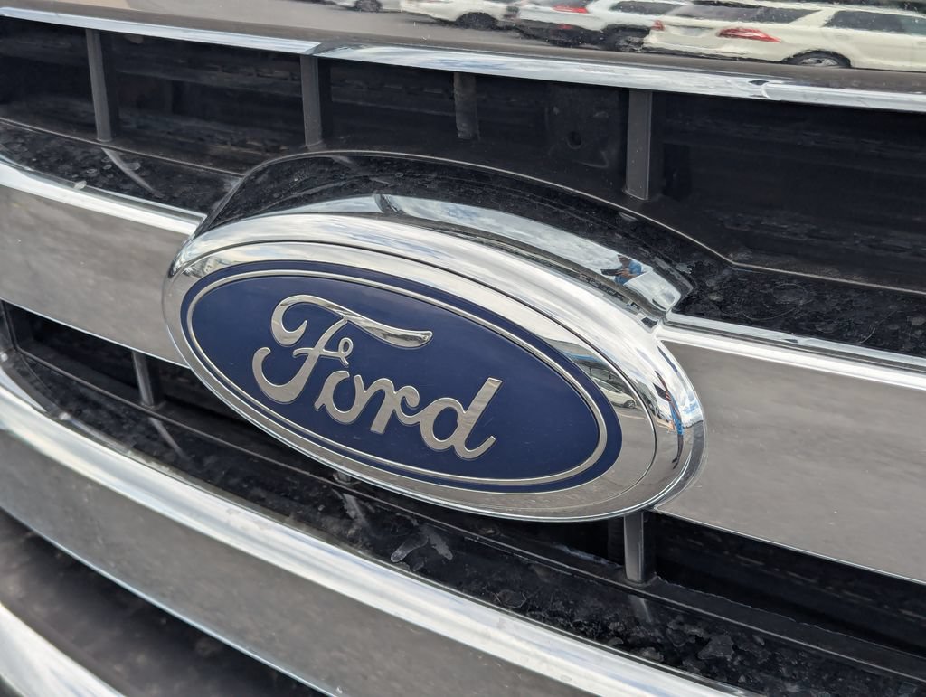 Used 2015 Ford F150 XLT AWD/4WD image 12