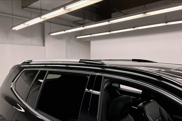 Used 2024 GMC Acadia Denali AWD/4WD image 10