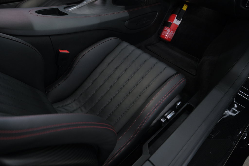 Used 2018 Bugatti Chiron AWD/4WD image 19