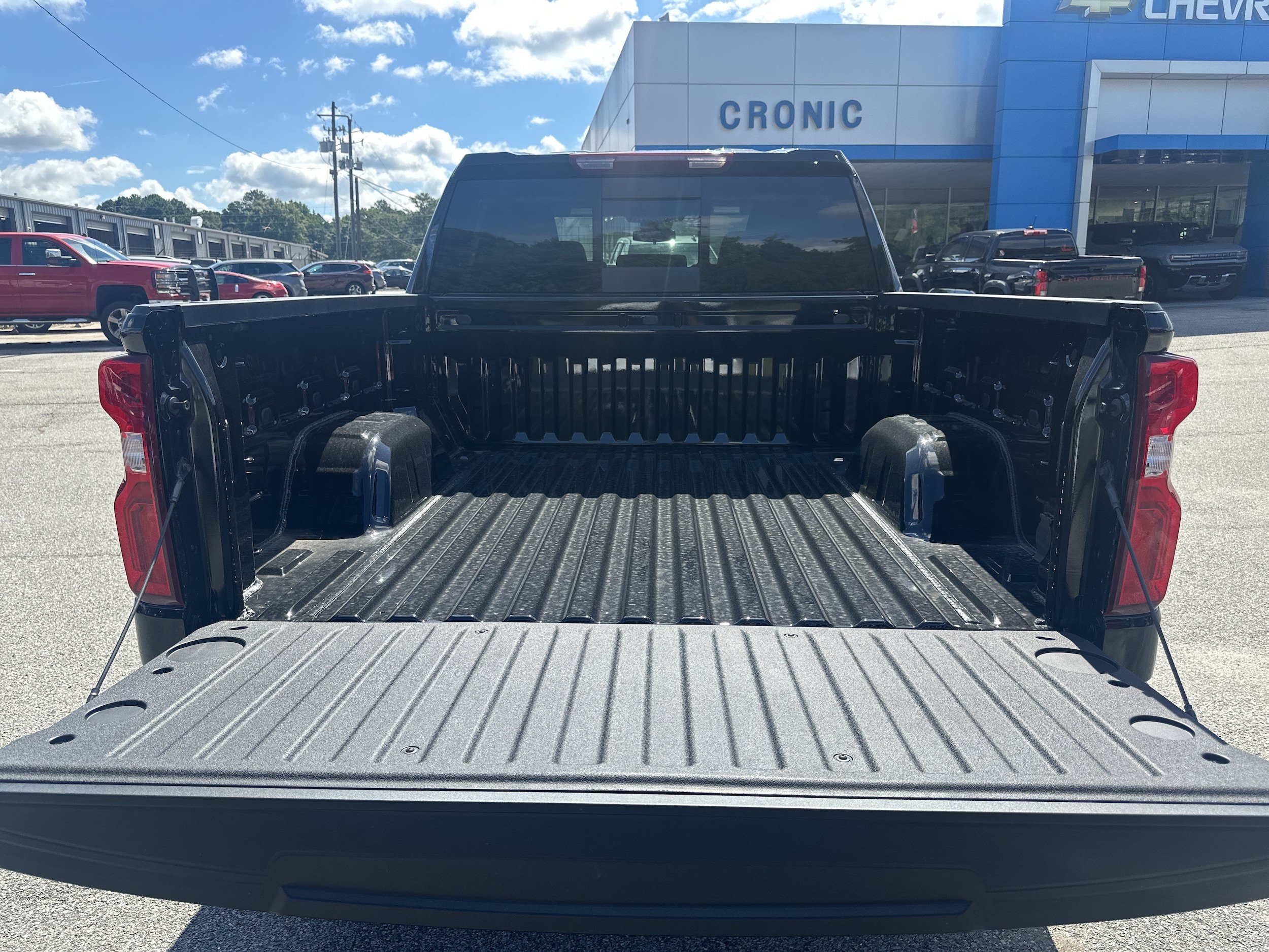 New 2026 Chevrolet Silverado 1500 LT Trail Boss w/ Convenience Package II AWD/4WD image 18