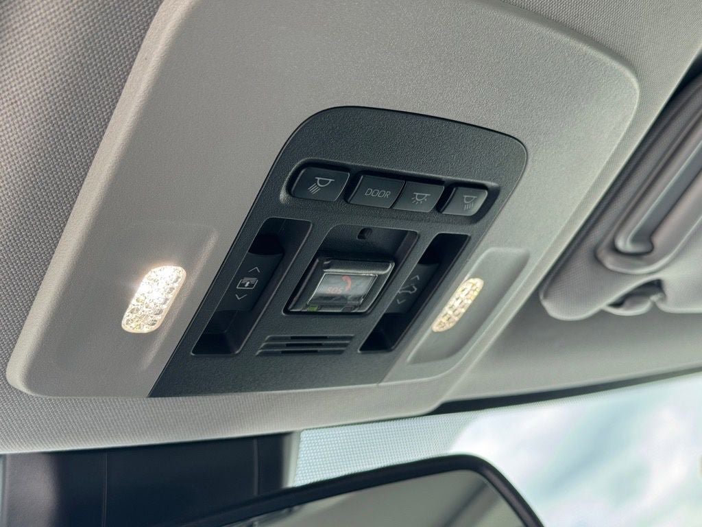 Certified 2023 Toyota Camry XLE FWD image 27
