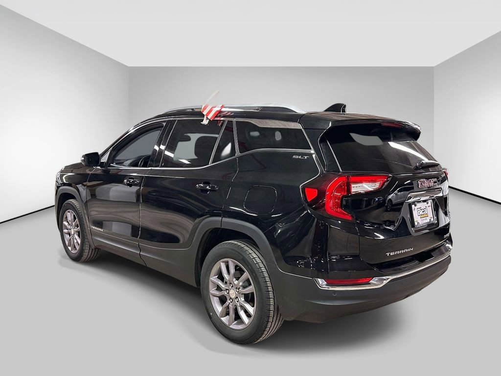 Used 2022 GMC Terrain SLT AWD/4WD image 3