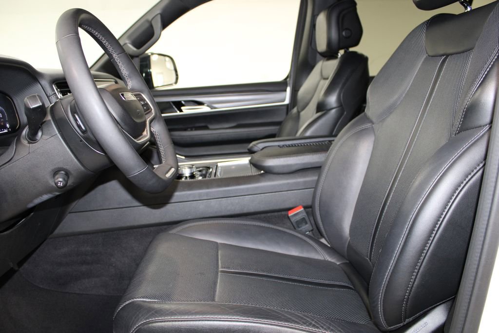 Used 2024 Jeep Wagoneer Series III image 23