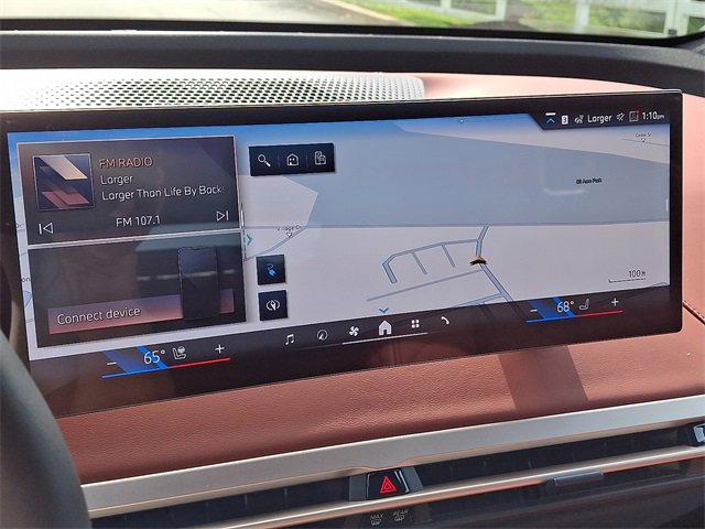 New 2026 BMW iX xDrive60 w/ Premium Package image 15