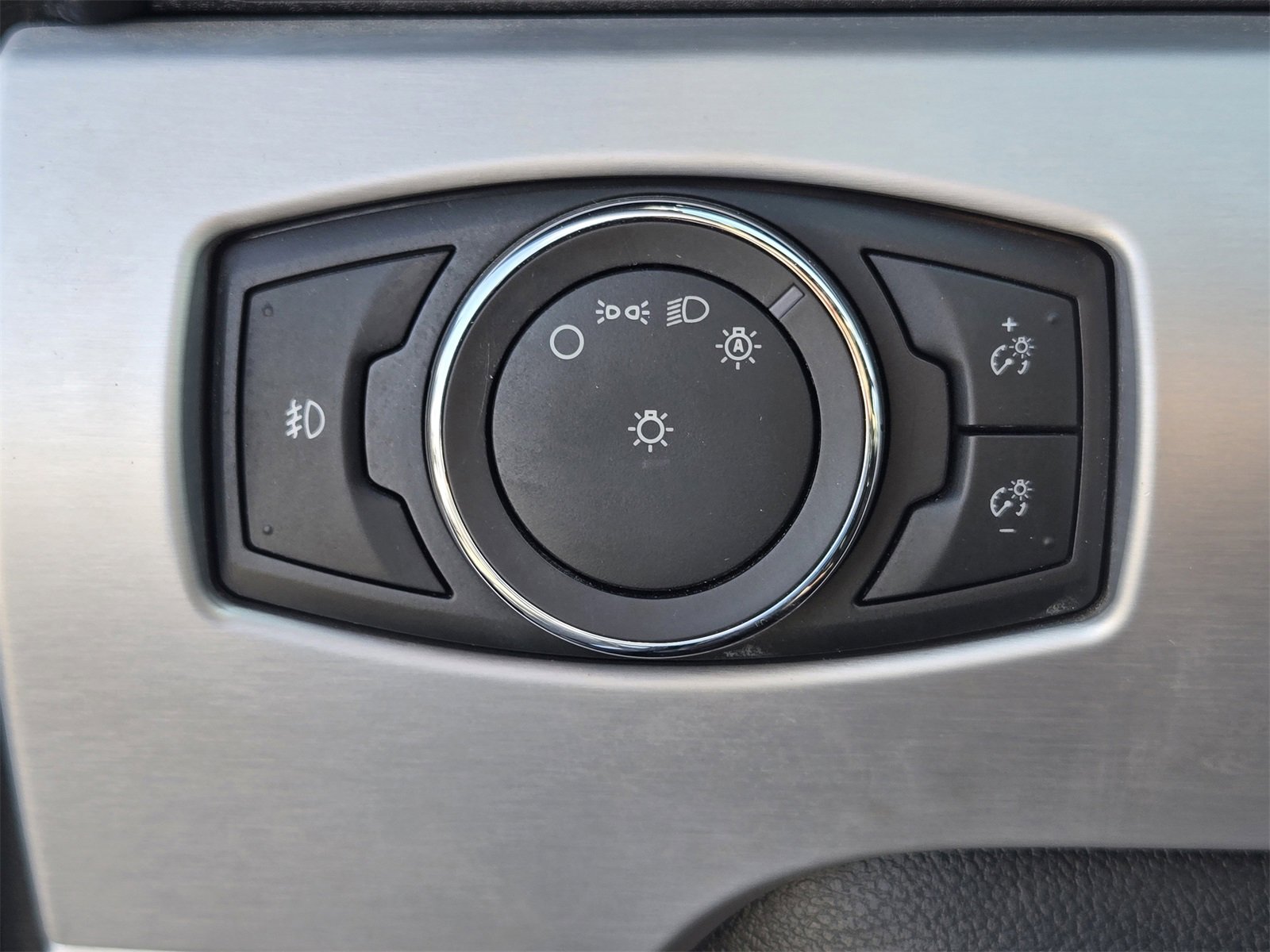 Used 2016 Ford Mustang GT Premium image 19