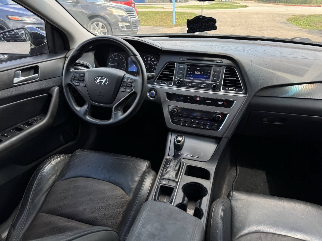 Used 2015 Hyundai Sonata Sport w/ Option Group 03 FWD image 14