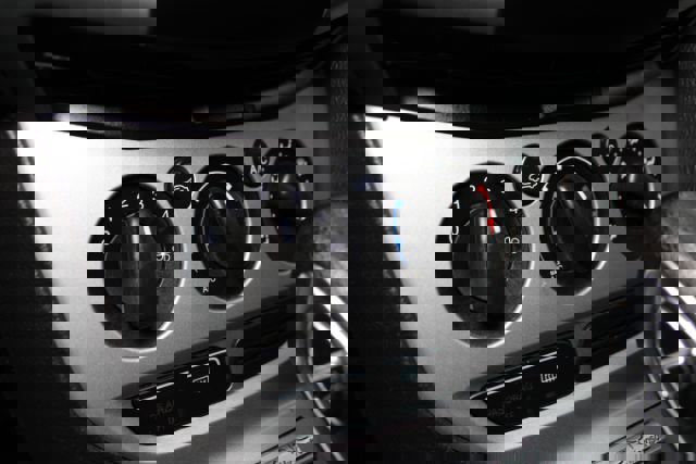 Used 2012 Ford Focus SE image 16