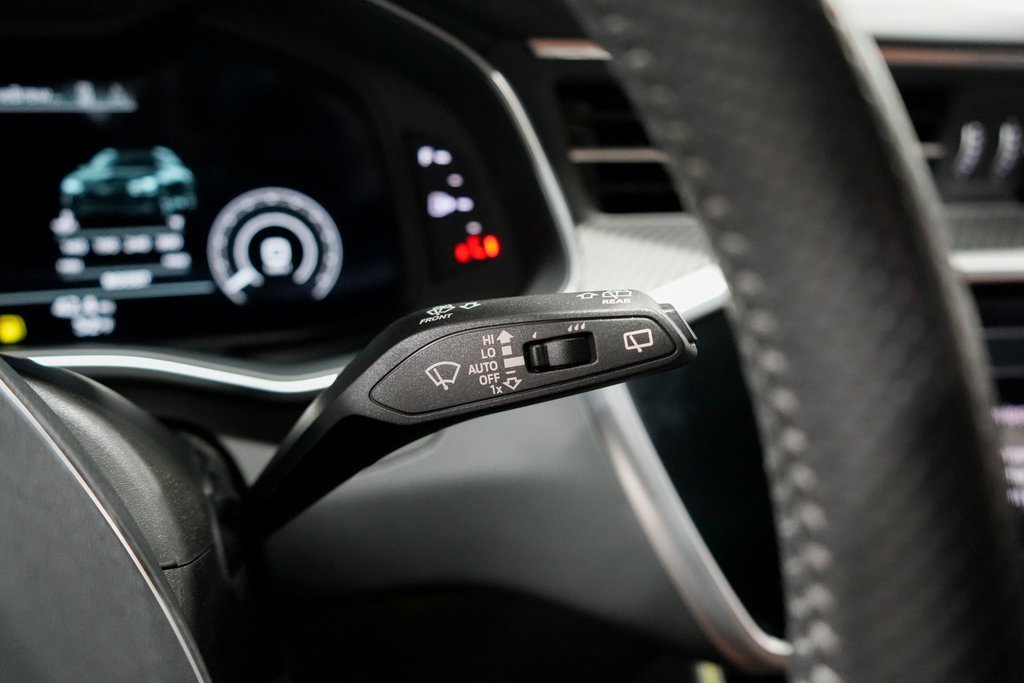 Used 2021 Audi RS 6 w/ Executive Package image 18