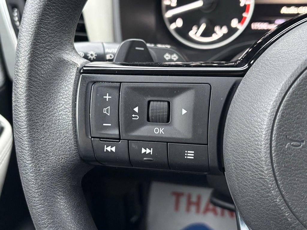 Used 2023 Nissan Rogue SV image 26