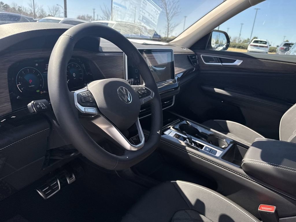 New 2025 Volkswagen Atlas SEL Premium R-Line image 11