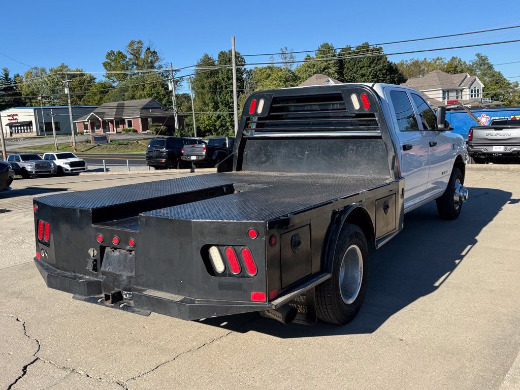 Used 2021 RAM 3500 Tradesman w/ Chrome Appearance Group AWD/4WD image 6