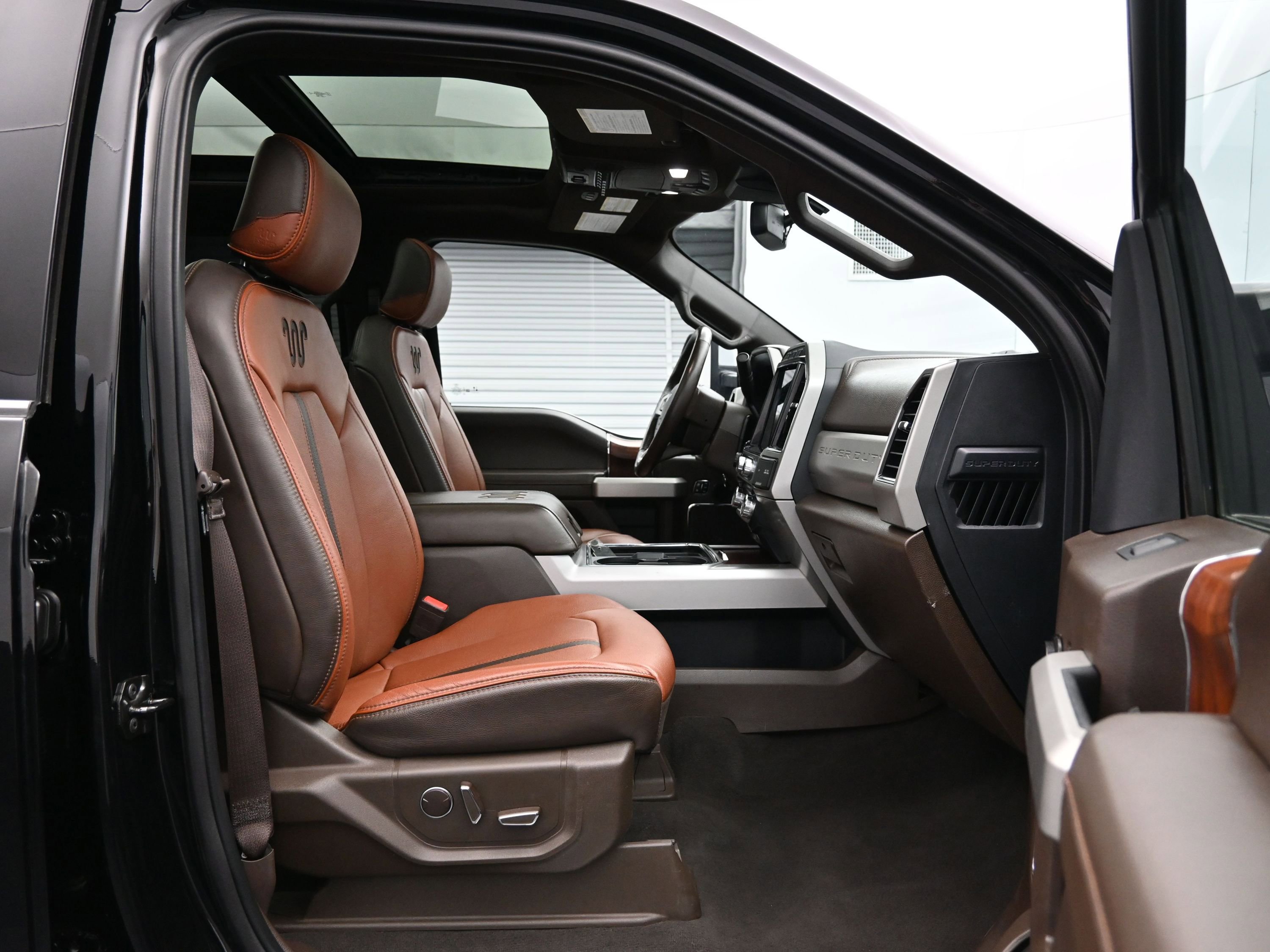 Used 2022 Ford F250 King Ranch w/ King Ranch Ultimate Package image 12