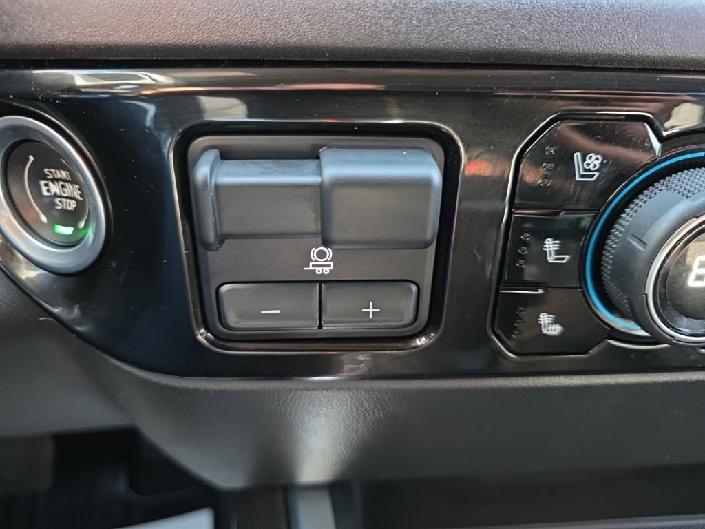 Used 2022 Chevrolet Silverado 1500 LTZ w/ Technology Package image 26